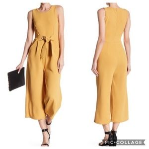 Romeo & Juliet Couture Medallion Textured Jumpsuit